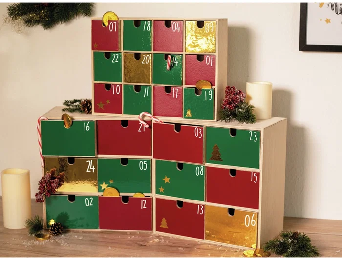 D-c-fix Rollo Adhesivo Autoadhesivo Decorativo, Color Oro Brillante, Ancho 45 cm x Largo 15 m, para Manualidades, Bricolaje y Decoración de Hogar