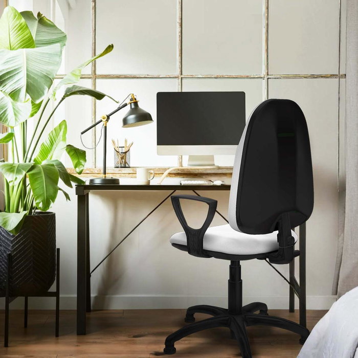 Silla de oficina Algarra con mecanismo Contacto permanente básico tapizada con Tela color Lila. Equipada con Base poliamida negra, Brazos fijosy Topes