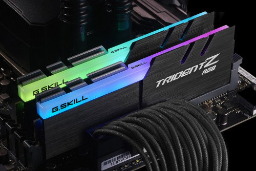 G.Skill Trident Z RGB F4-3200C16D-16GTZR Módulo Memoria 16 GB 2 x 8 GB DDR4 288-pin DIMM 3200 MHz