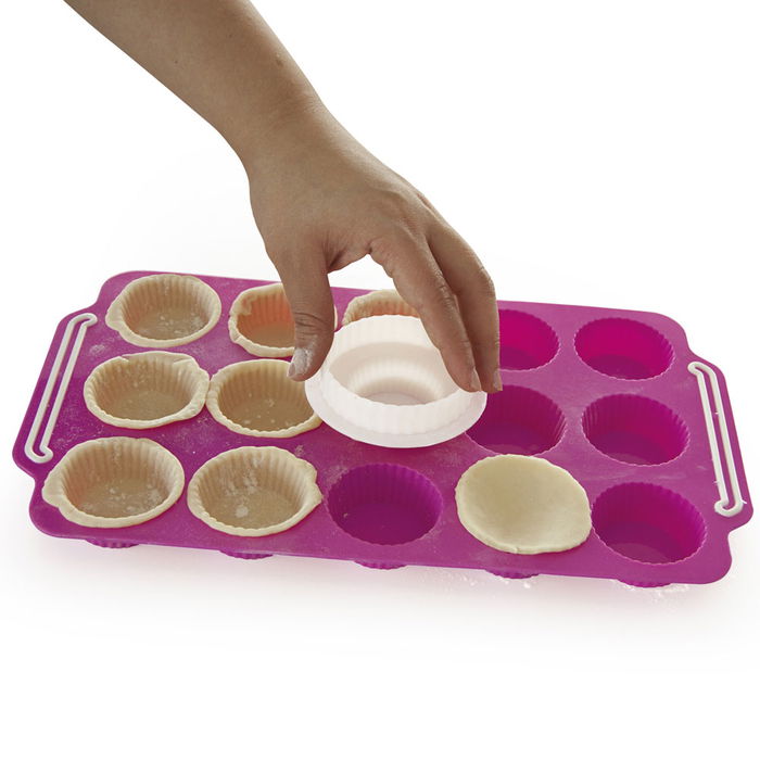 Lily Cook Molde Tartaletas con Cortador de Silicona, 15 Cavidades, Apto Horno, 33x19 cm