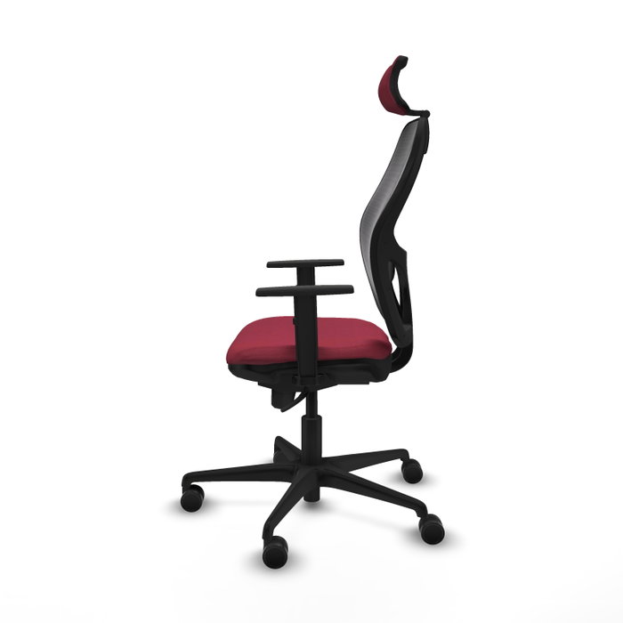 Silla de oficina Jorquera con mecanismo Sincro tapizada con Tela color Granate y malla color Negro. Equipada con lumbar 1D, Brazos 1D, Cabecero 2D y Ruedas 65mm nailon
