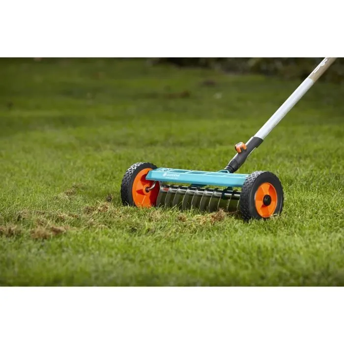 Gardena Escarificador sobre ruedas combisystem para césped - Acero Inoxidable Gardena Escarificador sobre ruedas combisystem para césped - Acero Inoxidable