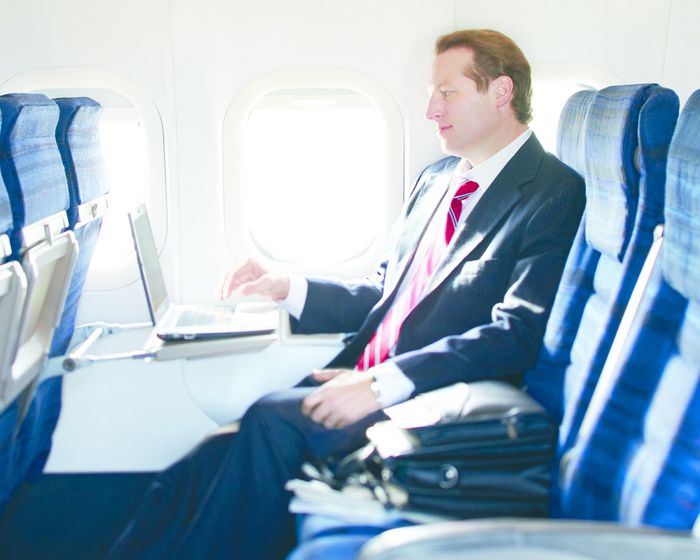 3M Filtro de Privacidad BSF35.6W para Portátiles de 14.0" 16:9 con Protección de 60° y Acabado Mate