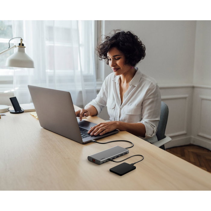 Belkin INC015BTSGY-CZ Hub USB-C 8 en 1 con doble HDMI 4K y carga 100 W