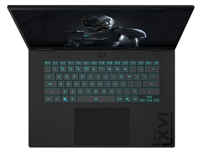 Gigabyte A16 con Intel Core i7-13620H, 16GB RAM, 1TB SSD y RTX 5060