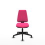 Silla de oficina Elche con mecanismo Asincro tapizada con Similpiel color Rosa. Equipada con Base piramidal negra, Sin brazos y Ruedas 65 mm parqué
