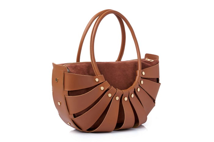 Lucky Bees Ingrid Bolsa de Hombro Color Tan Cuero de Polivinilo Elegante y Sofisticada
