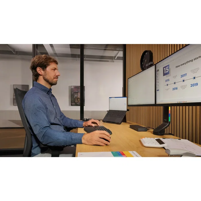 Kensington K55513WW Soporte para 2 Monitores hasta 68,6 cm (27") SmartFit Brazo Dual de Escritorio Negro, Ajustable, Ahorro de Espacio