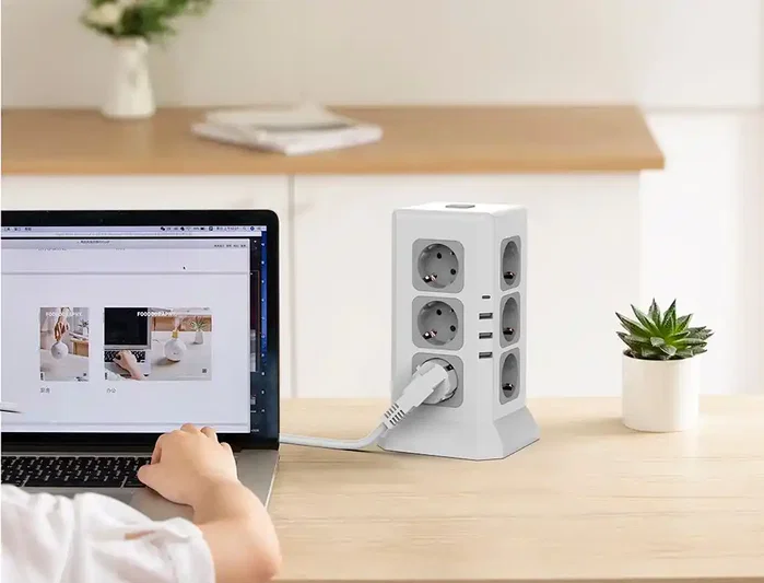 Q-connect Regleta múltiple 16 en 1 con 12 tomas, 3 USB y 1 USB-C, 2 m