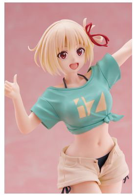 TAITO Figura Chisato Nishikigi Hawaiian Ver. Lycoris Recoil 18cm PVC
