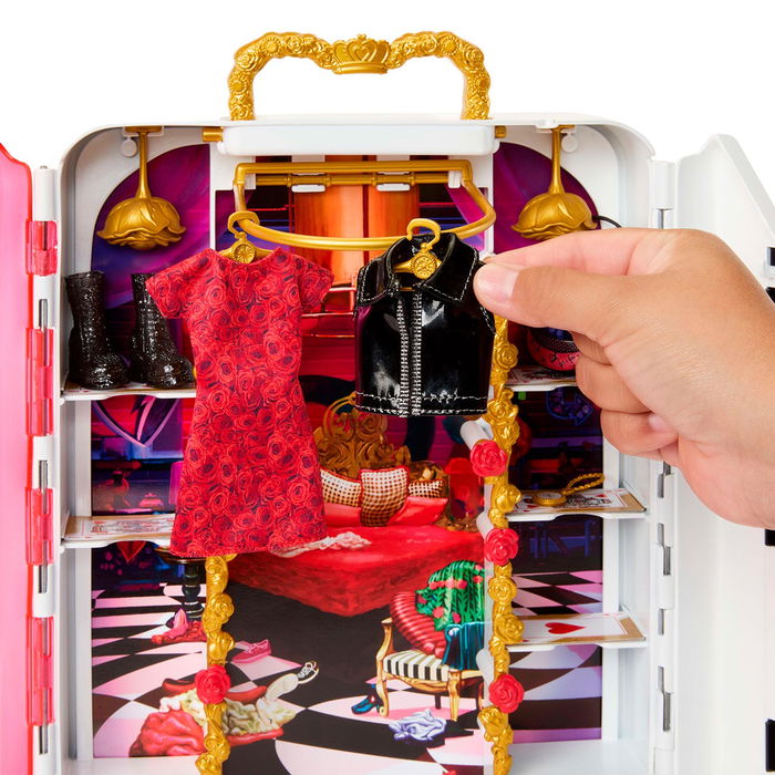 Mattel Armario HWT98 Disney Descendants Rise & Rebel para Muñeca Red con Ropa y Accesorios