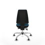 Silla de oficina Elche con mecanismo Asincro tapizada con Tela color Verde petróleo. Equipada con Base cromada, Sin brazos y Ruedas 65 mm parqué