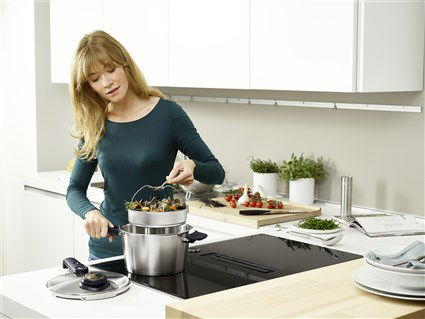 Fissler 622-412-06-070/0 Olla a Presión Vitavit® Premium 6L – 22cm con Cestillo + Trípode, Apta para Cocinas de Inducción