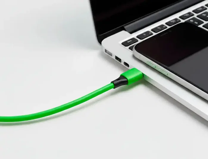 Q-connect Cable USB-C a USB-C PVC 1m Verde Q-connect Cable USB-C a USB-C PVC 1m Verde