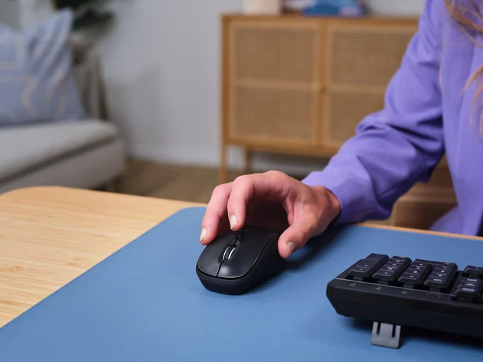 Trust Ratón Óptico Inalámbrico Yvi+ Multidispositivo Negro (Bluetooth 5.0 y 2.4 GHz) Ambidiestro 800-1600 DPI Ajustable, Botones Silenciosos, Batería de 12 Meses