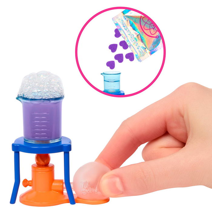 MATTEL Muñeca Científica Barbie +3 Años con Accesorios de Ciencia y Bata de Laboratorio para Juego de Roles