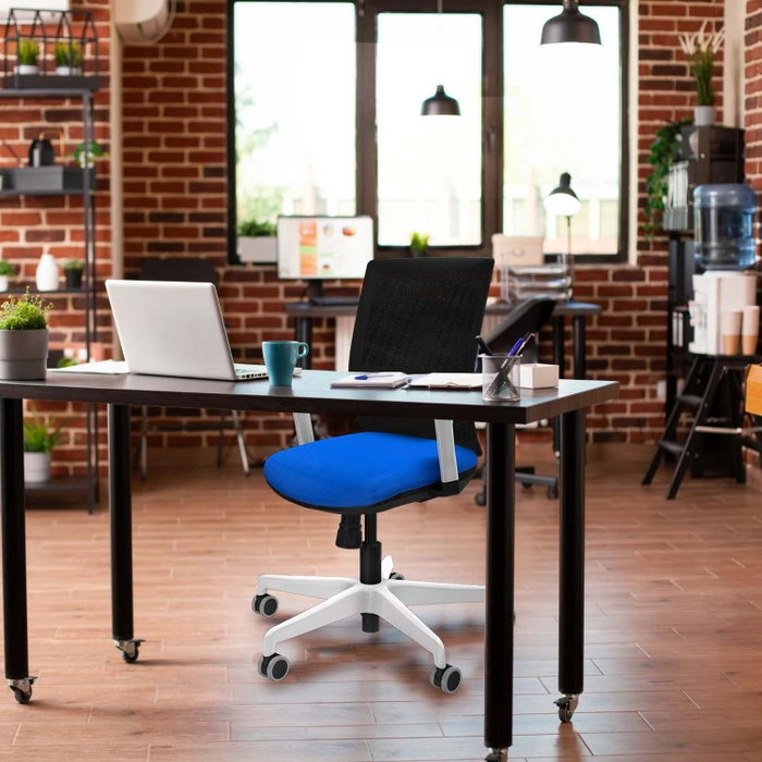 PIQUERAS Y CRESPO Silla de oficina Yunquera con mecanismo Sincro, Tela Marrón y Malla Negra