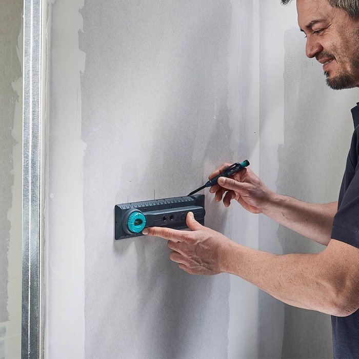 Wolfcraft 5976000 Plantilla de Perforación Electricidad para Medidas 71 y 91 mm para Instalación de Interruptores y Cajas de Enchufe en Ladrillo con Nivel de Burbuja Wolfcraft 5976000 Plantilla de Perforación Electricidad para Medidas 71 y 91 mm para Instalación de Interruptores y Cajas de Enchufe en Ladrillo con Nivel de Burbuja