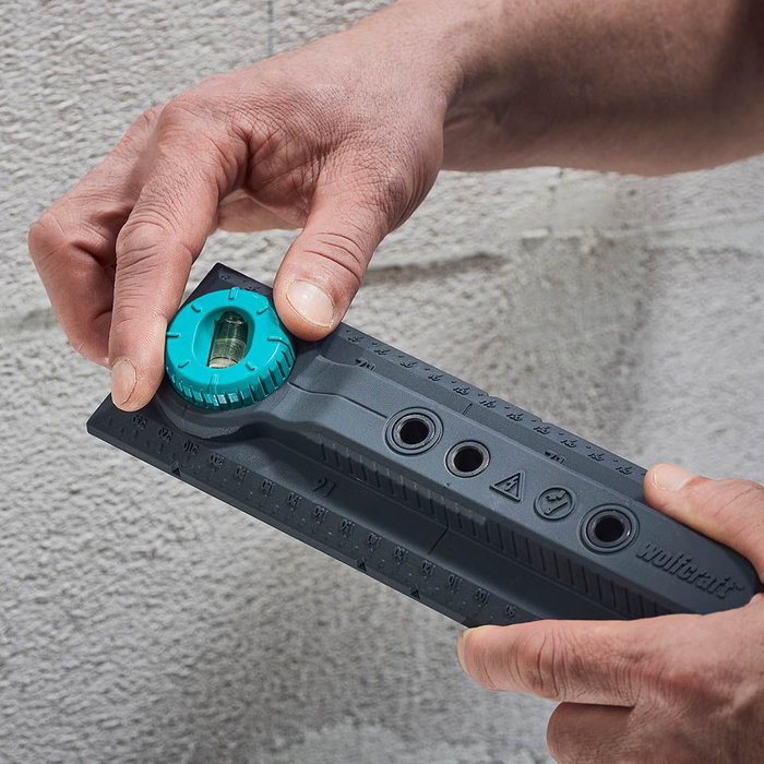 Wolfcraft 5976000 Plantilla de Perforación Electricidad para Medidas 71 y 91 mm para Instalación de Interruptores y Cajas de Enchufe en Ladrillo con Nivel de Burbuja Wolfcraft 5976000 Plantilla de Perforación Electricidad para Medidas 71 y 91 mm para Instalación de Interruptores y Cajas de Enchufe en Ladrillo con Nivel de Burbuja