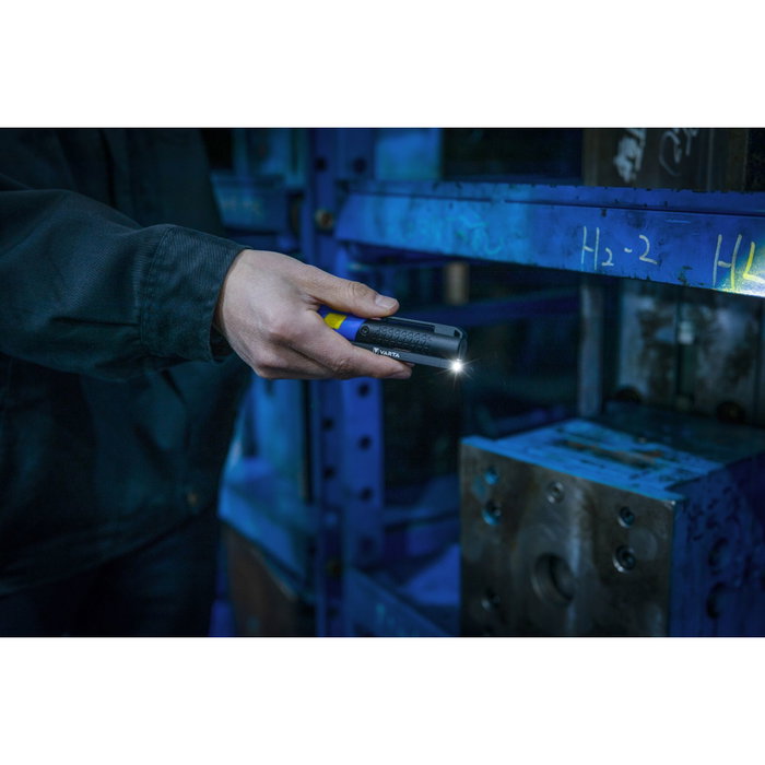 VARTA Linterna de Trabajo Work Flex F20R LED con Imán, 100 Lúmenes, Negra/Aluminio VARTA Linterna de Trabajo Work Flex F20R LED con Imán, 100 Lúmenes, Negra/Aluminio