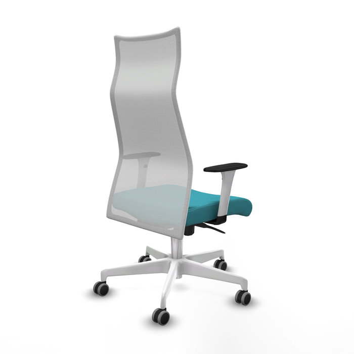 Sillón Albacete con mecanismo Sincro tapizada con Tela color Turquesa y malla color Blanco. Equipado con Base poliamida blanca, Brazos 1D y Ruedas 65 mm parqué