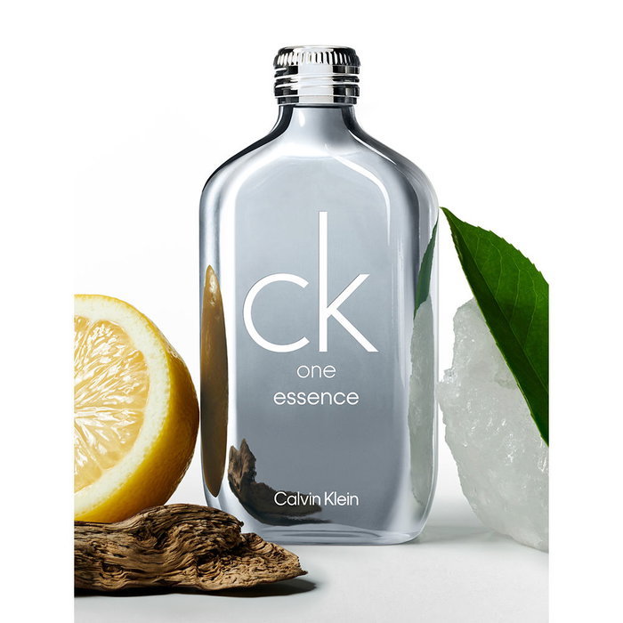 Calvin Klein CK ONE ESSENCE Eau de Parfum Vaporizador 100 ml - Perfume Unisex Intenso