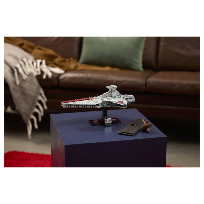 LEGO Star Wars Crucero de ataque clase Venator 75441, 643 piezas