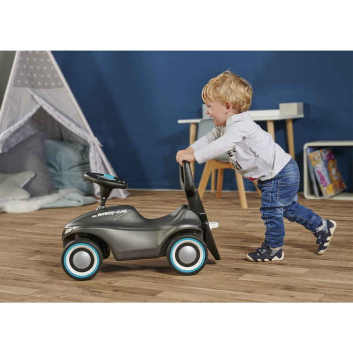 Big BIG Bobby Car Walker Accesorio 2 en 1 Andador/Respaldo Negro Big BIG Bobby Car Walker Accesorio 2 en 1 Andador/Respaldo Negro