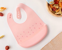 KioKids Babero Silicona Rosa con Bolsillo Recogemigas para Bebé +4 Meses Impermeable