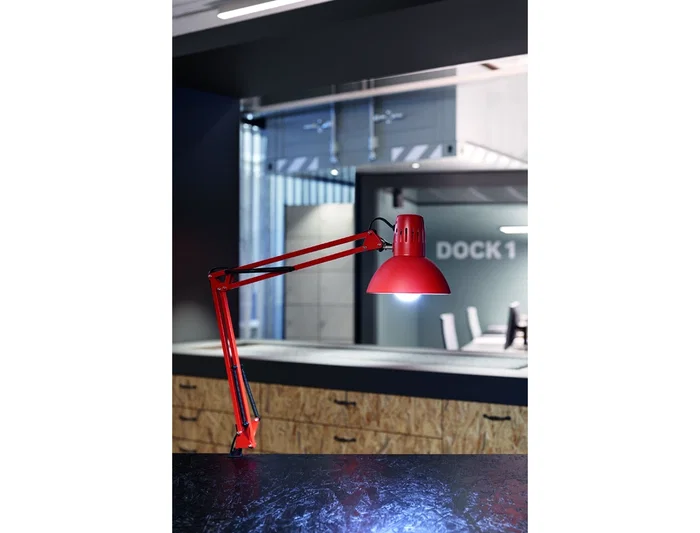 Maul Lámpara de escritorio metal doble brazo 57W cabezal orientable pinza roja