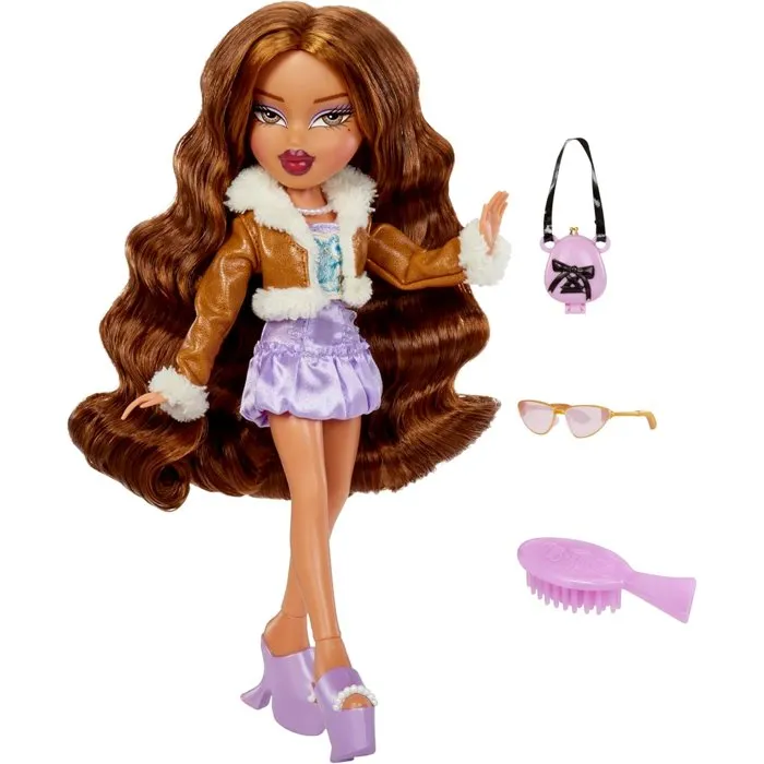 Bratz Muñeca de Moda Coleccionable Yasmin para Salir con Atuendo, Bolso y Gafas de Sol Edades 6+ LIT0035051524205 Bratz Muñeca de Moda Coleccionable Yasmin para Salir con Atuendo, Bolso y Gafas de Sol Edades 6+ LIT0035051524205