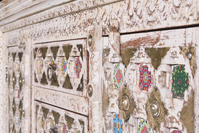 Giner y Colomer Aparador Madera de Mango Blanco Raspado 2 Puertas 4 Cajones