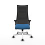 Sillón Albacete con mecanismo Sincro tapizada con Similpiel color Azul claro y malla color Negro. Equipado con Base poliamida blanca, Brazos 1D y Ruedas 65mm nailon