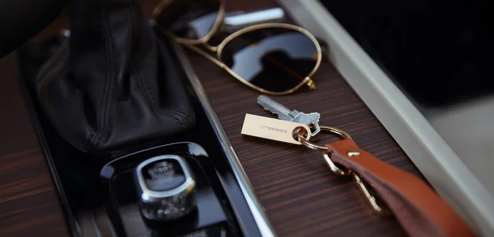 Kingston DataTraveler SE9 G3 64GB USB 3.2 Gen 1 Memoria Flash USB Tipo A Color Oro Velocidades hasta 220MB/s DTSE9G3/64GB