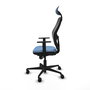 Silla de oficina Jorquera con mecanismo Sincro tapizada con Tela color Azul cielo y malla color Negro. Equipada con lumbar 1D, Brazos 1D, Cabecero Fijo y Ruedas 65mm nailon