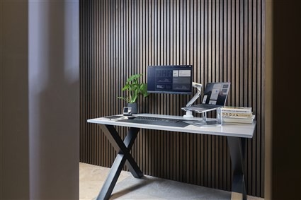 One For All DM0060 Accesorio Elevador de Laptop Doble Altura Universal, Libera Espacio, Evita Sobrecalentamiento