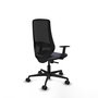 Silla de oficina Mardos con mecanismo Sincro tapizada con Tela color Gris oscuro y malla color Negro. Equipada con lumbar 1D, Brazos 1D y Ruedas 65mm nailon