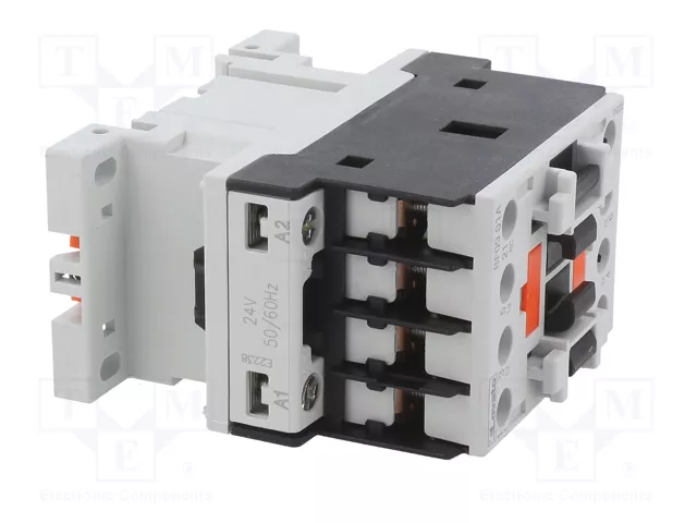 LOVATO ELECTRIC Contactor BF 3-polar 9A 24VAC