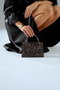Vince Camuto Parma - Bolso de mano con efecto piel de serpiente en gris y negro, 100% piel de polivinilo