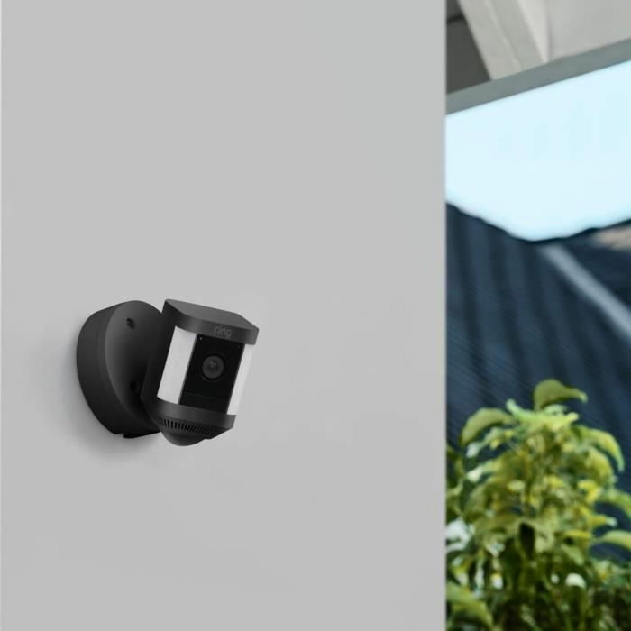 Ring Spotlight Cam Plus Battery Negra