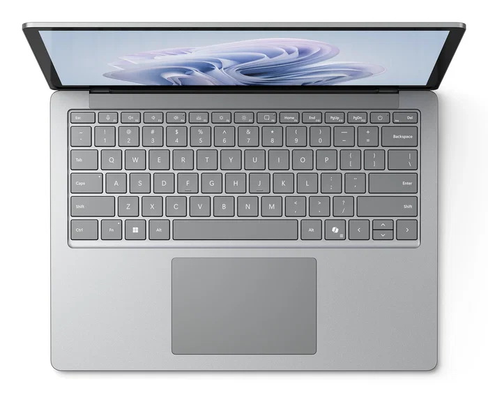 Microsoft Surface Laptop 6 Portátil 13.5" Pantalla Táctil - Intel Core Ultra 5 135H, 16 GB RAM, 256 GB SSD, Windows 11 Pro, Color Platino