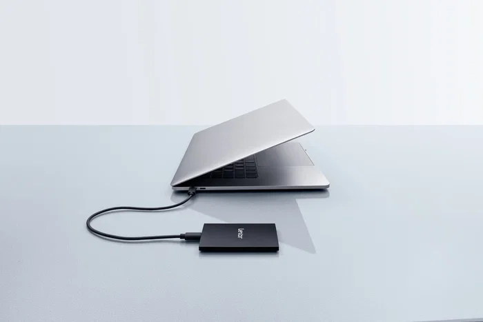 Lexar LSL500X004T-RNBNG SSD Externo USB 3.2 Gen 2x2 4TB USB-C Negro Aluminio Velocidad Lectura 2000MB/s Protección por Contraseña