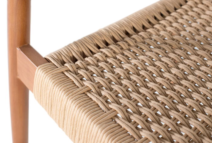 Giner Y Colomer - Lote de 2 Sillas con Brazos de Madera de Caucho, Color Avellana, Asiento con Cuerda Natural Giner Y Colomer - Lote de 2 Sillas con Brazos de Madera de Caucho, Color Avellana, Asiento con Cuerda Natural