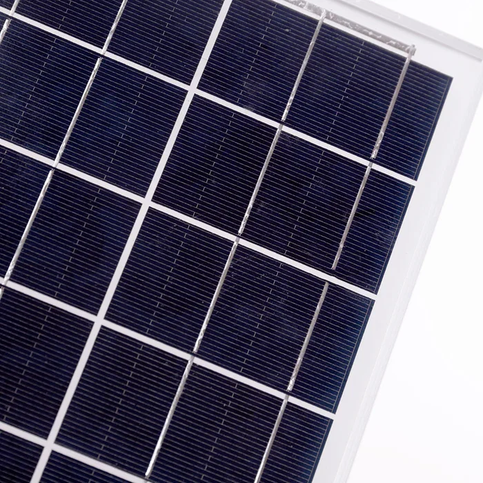 Proyector LED Solar 45W 4000K Panel 6V/6W Batería 3.2V/3000mAh Control Remoto HO-SOLARFL-45W-01-W