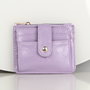 Zoozie Bags Billetera de Cuero Lila con Soporte para Tarjetas - Elegante y Práctica, Tamaño Compacto 11.5 x 9 cm