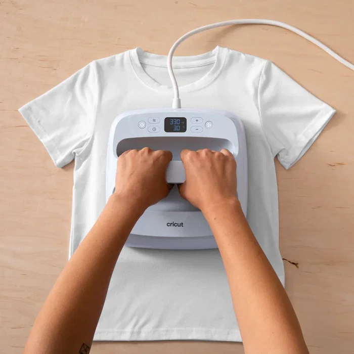 Cricut Joy Xtra Iron-On Vinilo de Transferencia Térmica Liso - Lámina Termotransferencia Multicolor Mate, 5 Hojas A4 (297x210 mm) para Maker y Explore