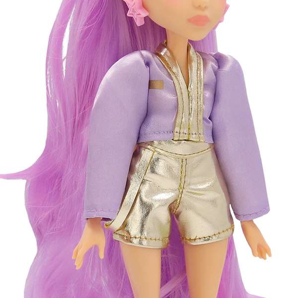 Imc Toys Muñeca K-Pop Idol Fashion Nari 26 cm con 2 Prendas de Ropa, Zapatos y 3 Accesorios Personalizados