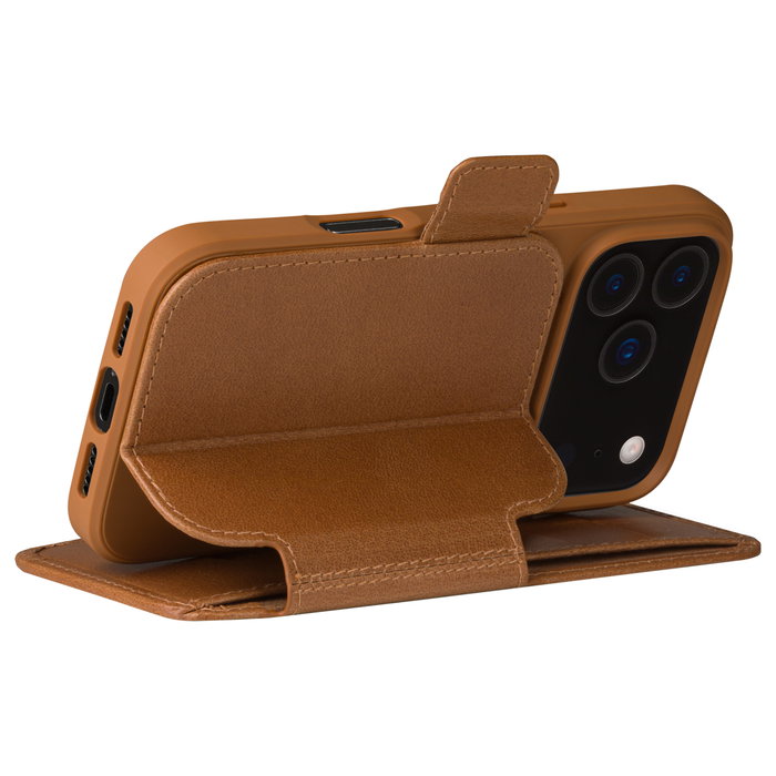 dbramante 1928 Copenhagen Funda Cartera de Cuero para iPhone 17 Pro / iPhone 18 Pro - Bronceado dbramante 1928 Copenhagen Funda Cartera de Cuero para iPhone 17 Pro / iPhone 18 Pro - Bronceado