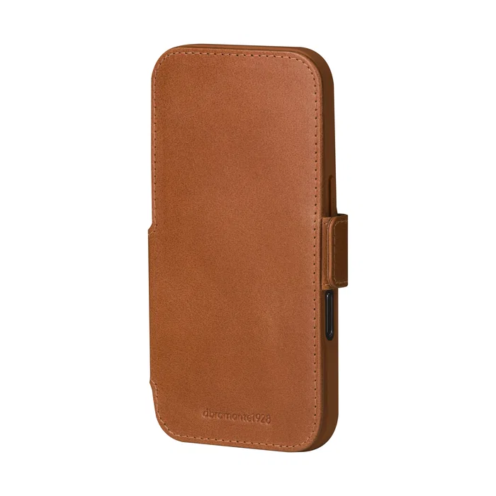 Dbramante1928 Copenhagen Funda Carrera para iPhone 17 Pro - Cuero de Grano Entero Bronceado con Cierre Magnético, Soporte de Sobremesa y 3 Bolsillos para Tarjetas