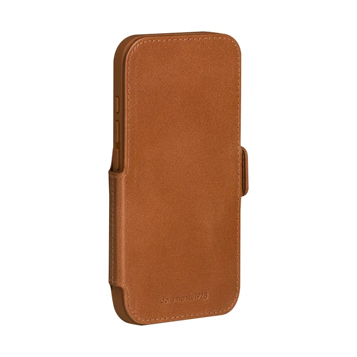 Dbramante1928 Copenhagen Funda Carrera para iPhone 17 Pro - Cuero de Grano Entero Bronceado con Cierre Magnético, Soporte de Sobremesa y 3 Bolsillos para Tarjetas